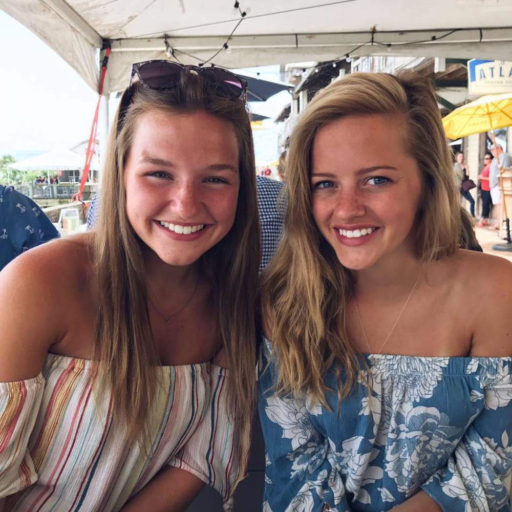 Meet your Posher, Elle