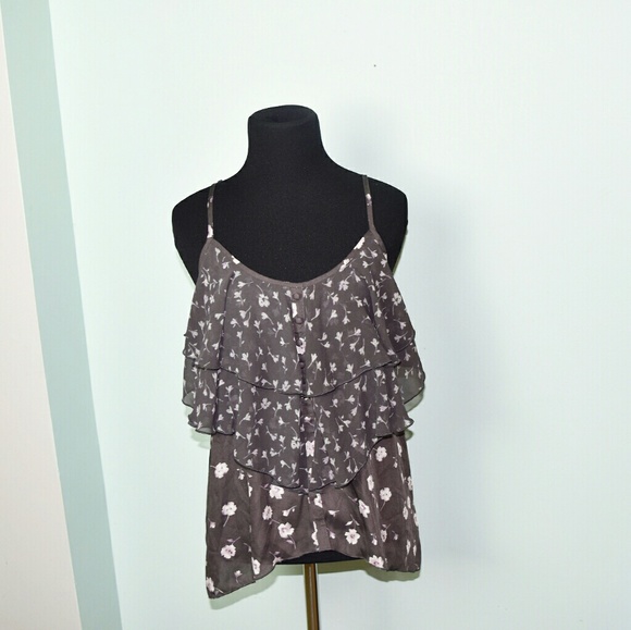 Tops - Super Cute Dark Grey Floral Print Top