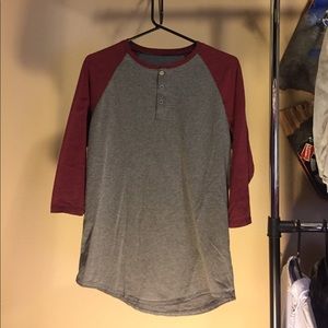 Red/grey baseball tee