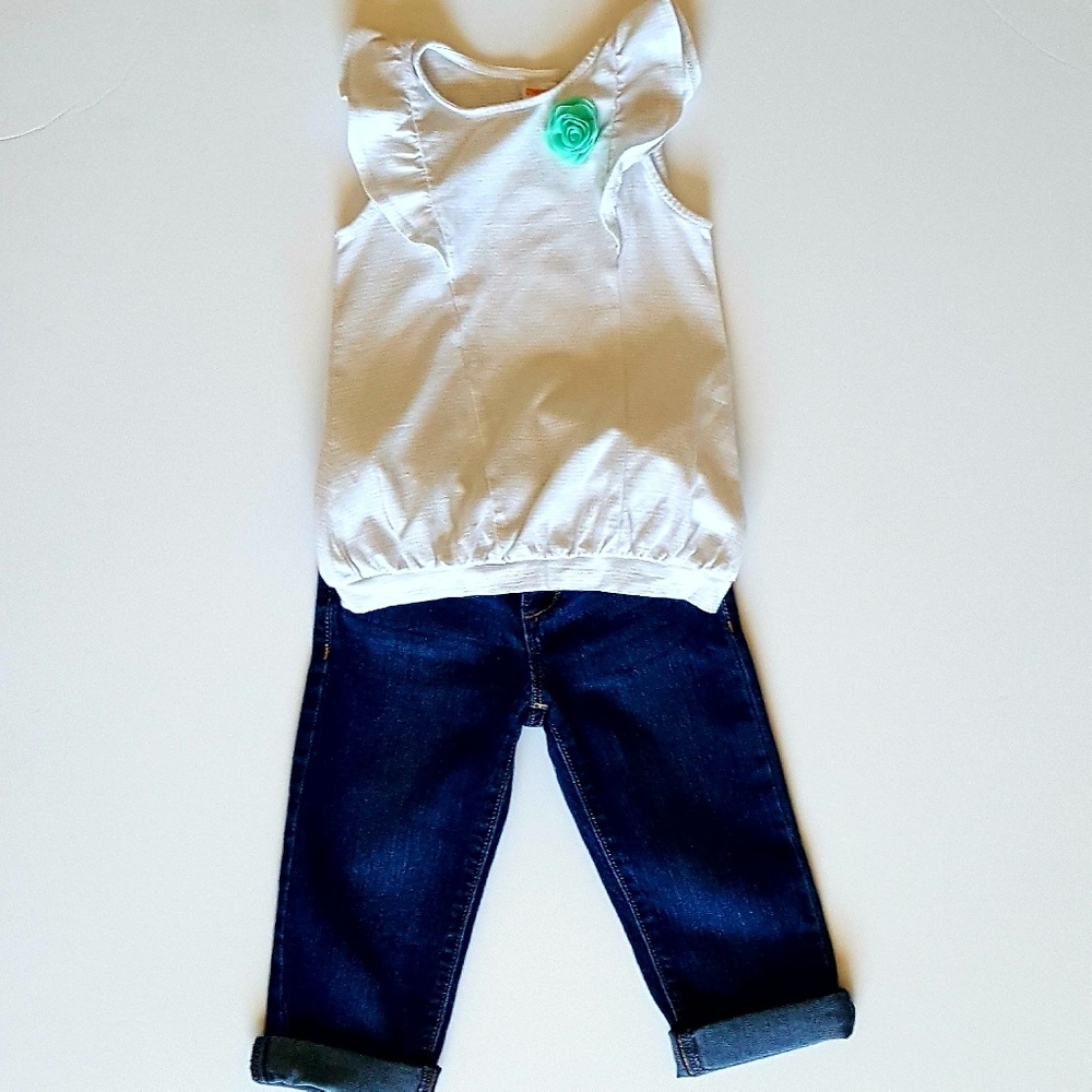 Bermuda Shorts & Ruffle Tee Top