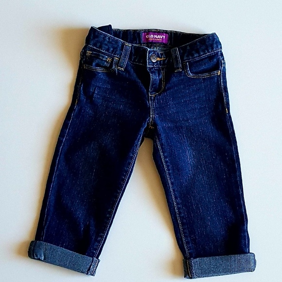 Bermuda Shorts & Ruffle Tee Top - Picture 2 of 6