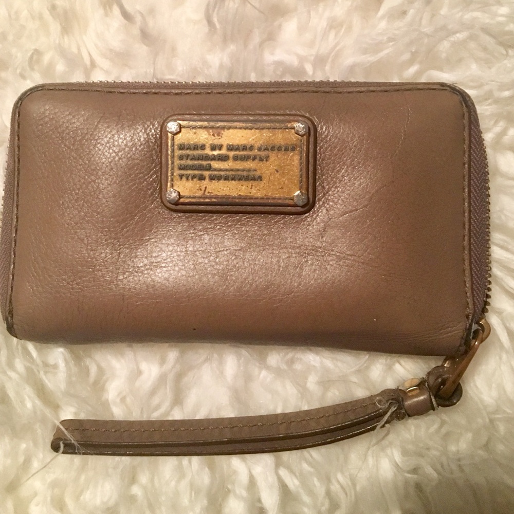 Marc Jacobs Wallet - Picture 2 of 6
