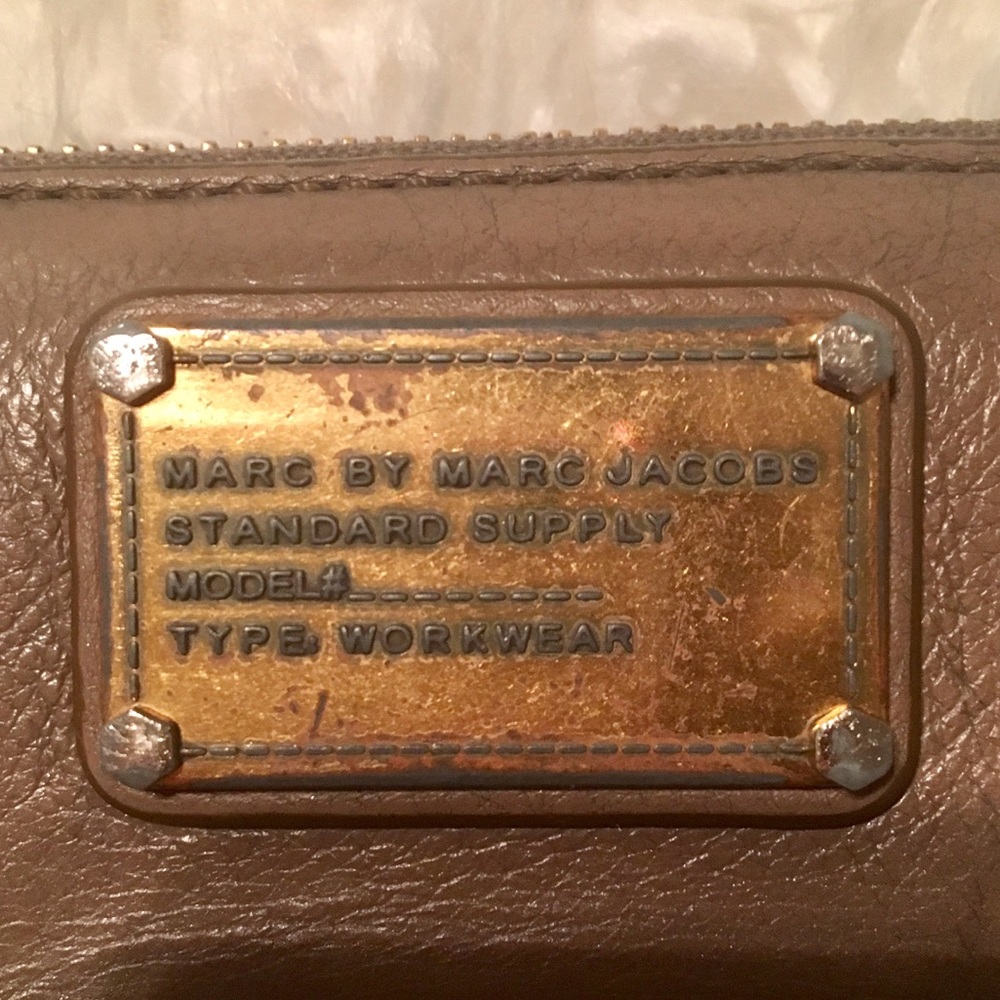 Marc Jacobs Wallet - Picture 3 of 6
