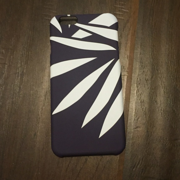 Finders Black and White Phone Case - Picture 1 of 3