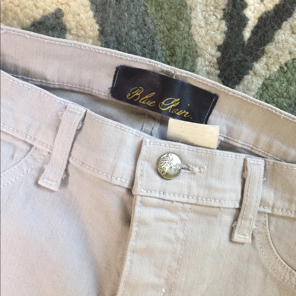 Light Grey Jeans - Picture 2 of 3