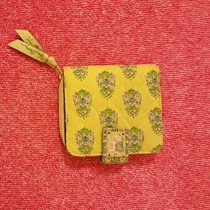 🚫 SOLD 🚫 Vera Bradley Citrus Card Case (Wallet)