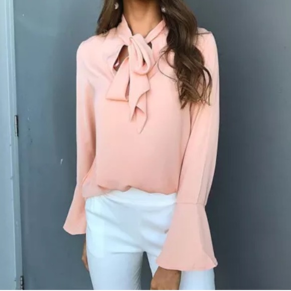 Sophisticated Long sleeve blouse w/front bow tie - Picture 4 of 8
