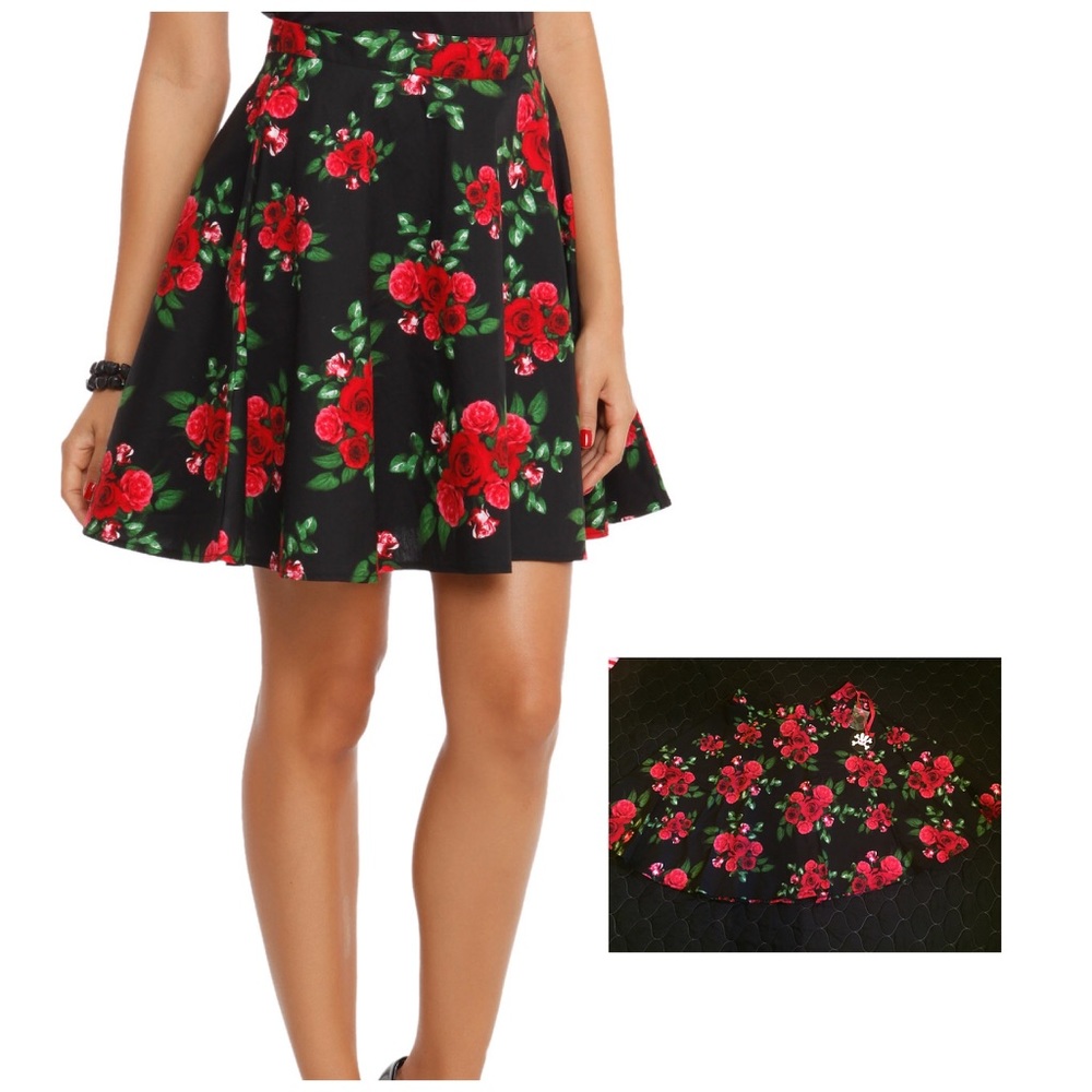 NWT floral print skirt