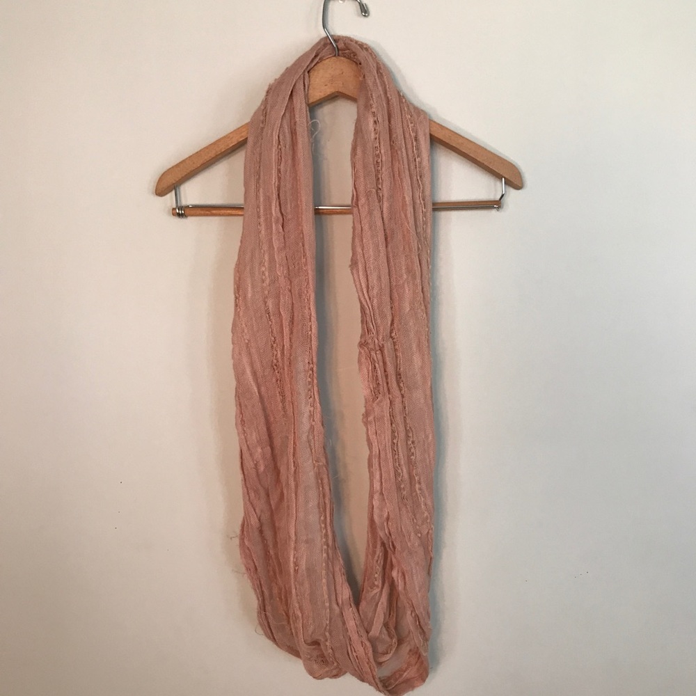 Scarf - Picture 1 of 4