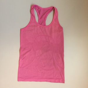 lululemon swiftly tech tank. pink. 4.