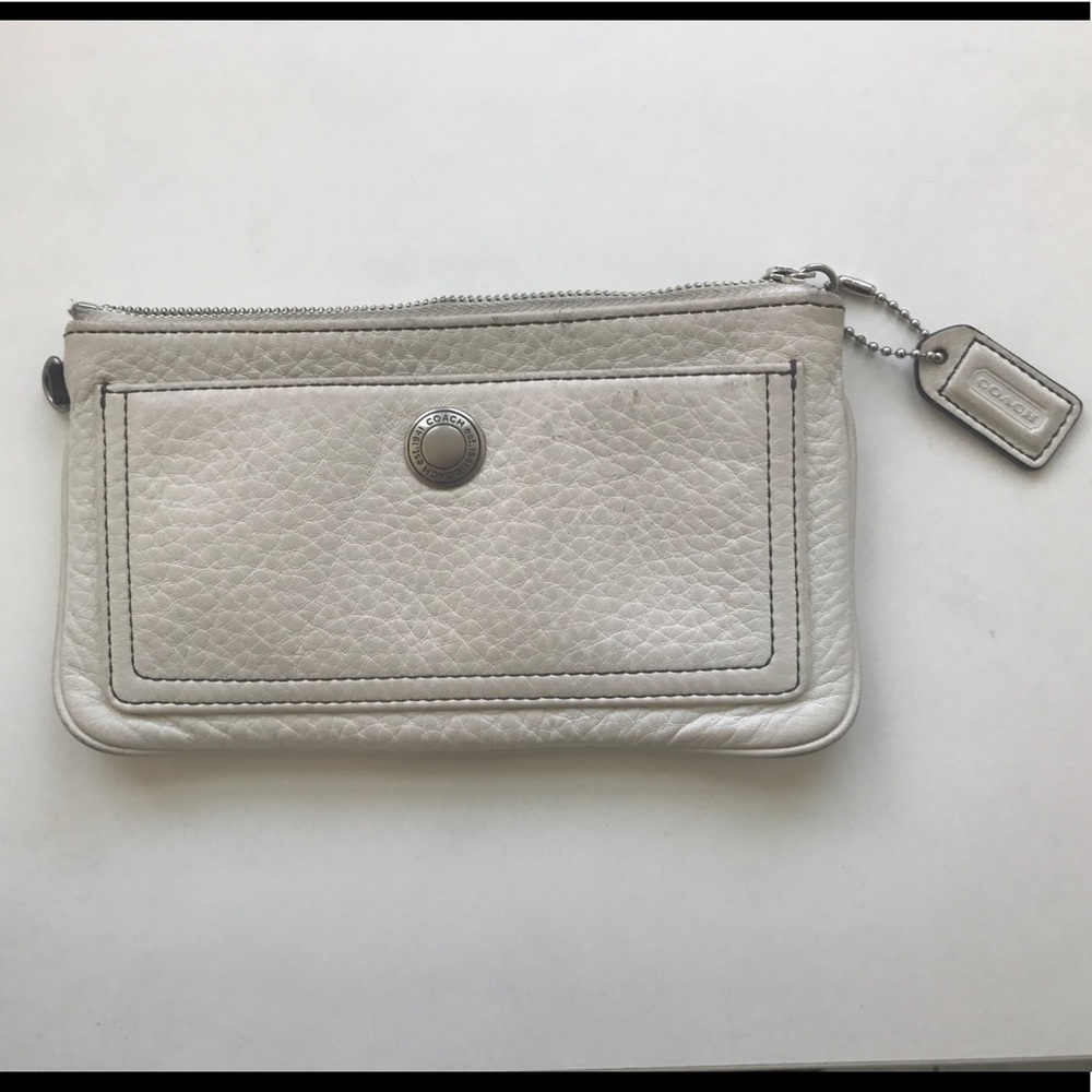 AUTHENTIC COACH wristlet ivory missing wristlet 👛