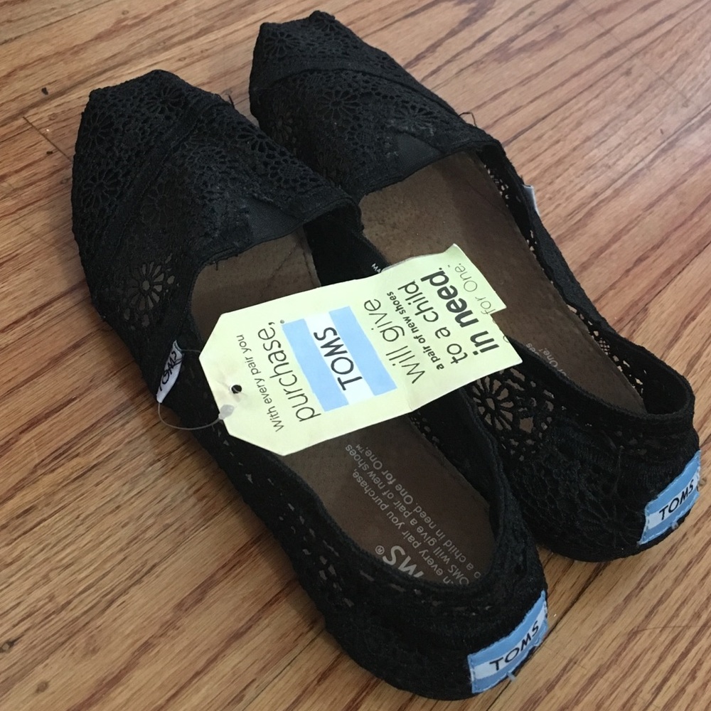 TOMS black Moroccan crochet women's classic