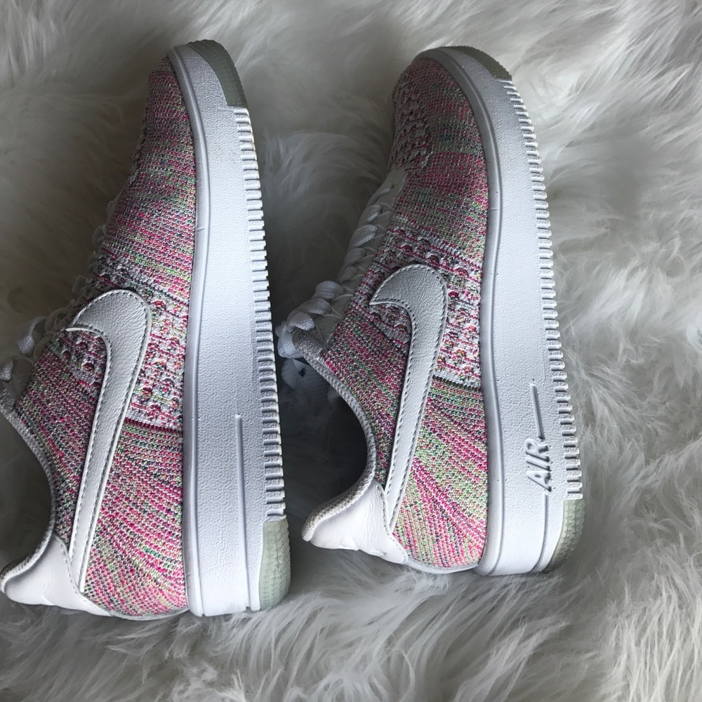 New NIKE Flyknit Pink: Airforce Ones