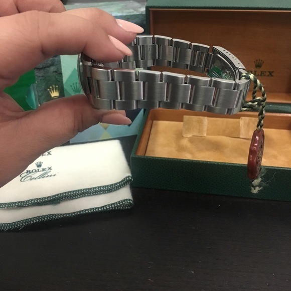 Pre Owned Rolex Datejust 16200 Box and Papers - Picture 3 of 5