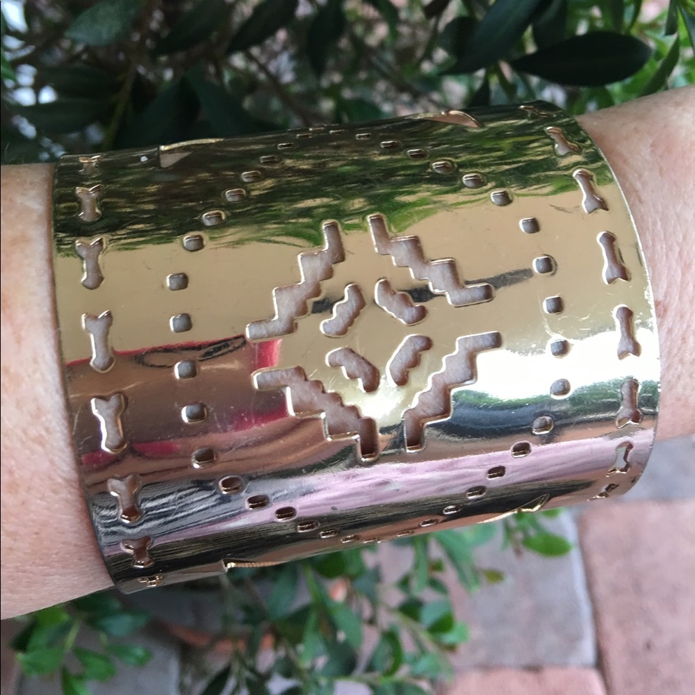 Bracelet