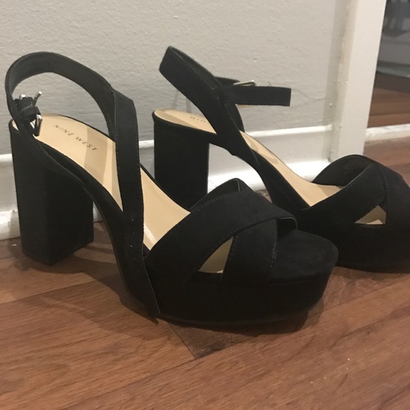 Nine West heels - Picture 1 of 3