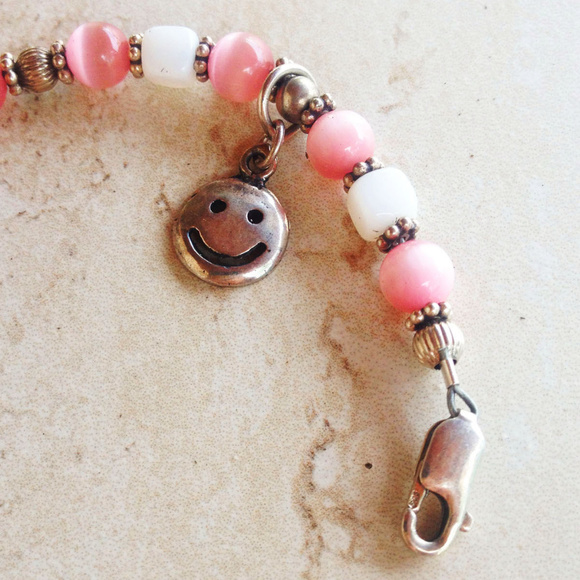 Pretty Pink Moon Stone and Sterling Bracelet - Picture 2 of 2