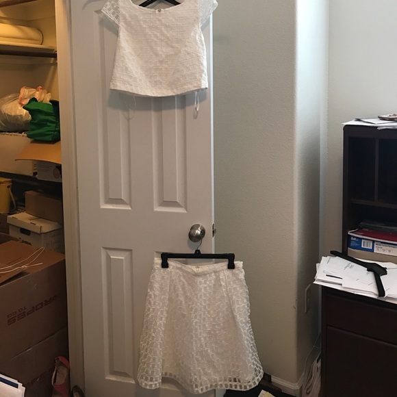 NWOT Jessica Simpson 2 piece crop& skirt! - Picture 4 of 4