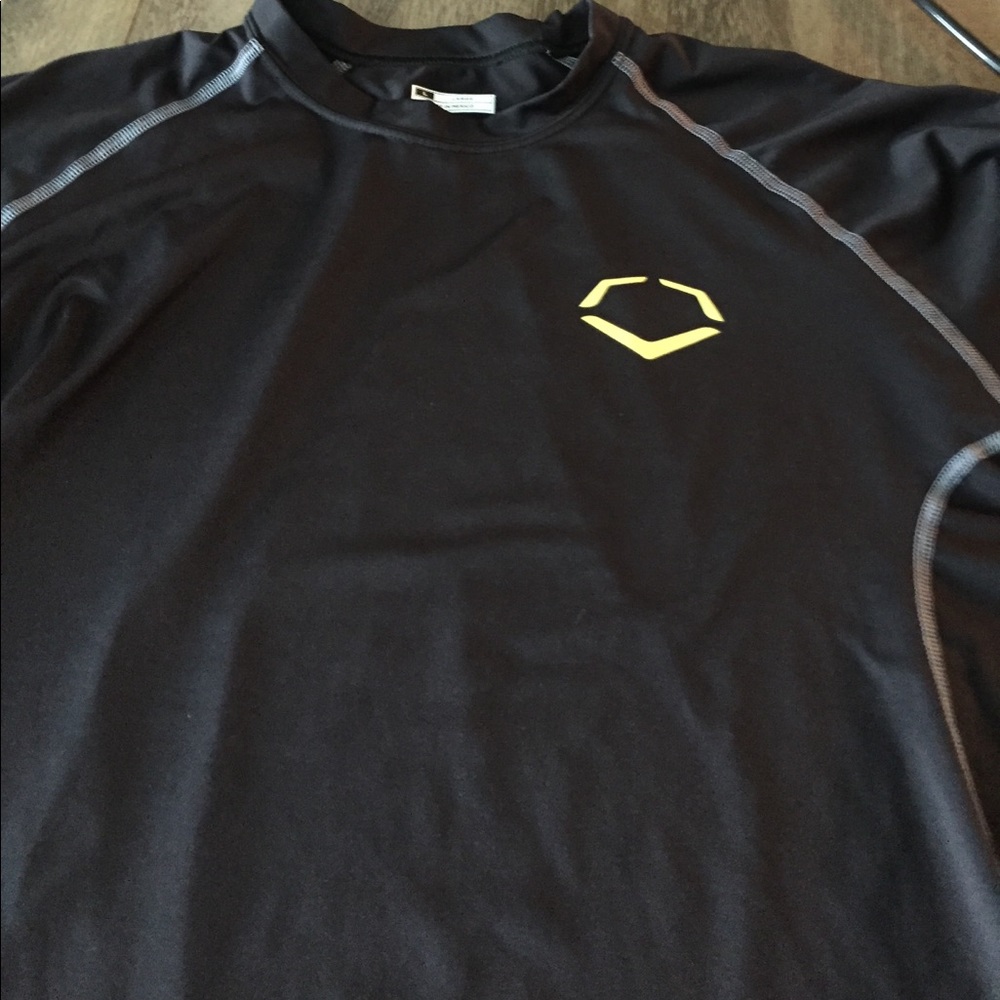 Evoshield black shirt