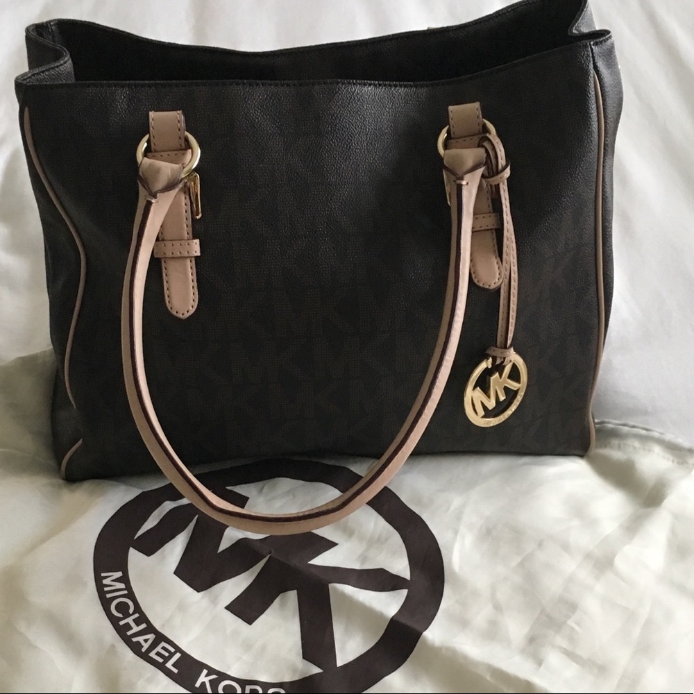 Micheal Kors Handbag