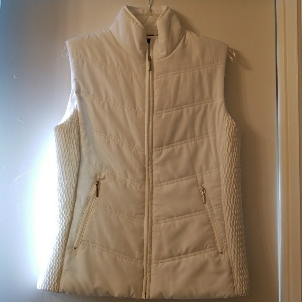 Jane Ashley quilted vest