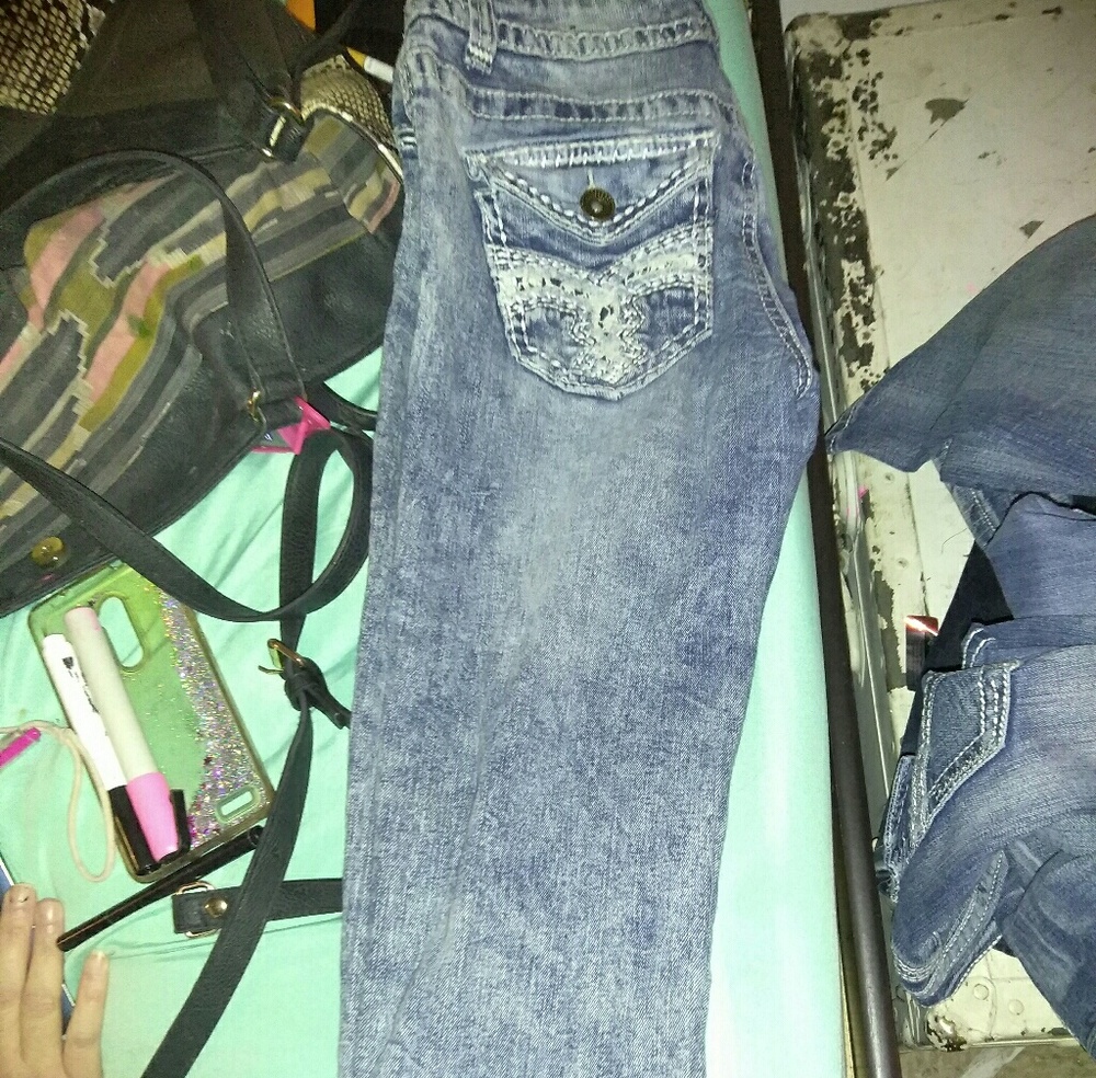 capris