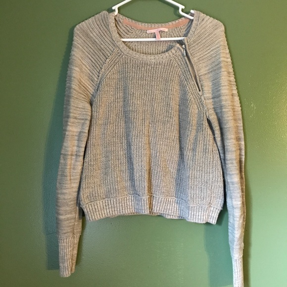 Victoria's Secret sweater. Zipper detail. Size M. - Picture 1 of 1
