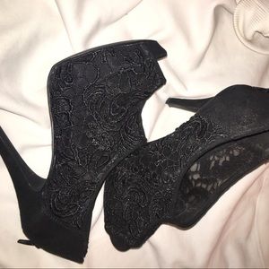 Brand new Apt heels
