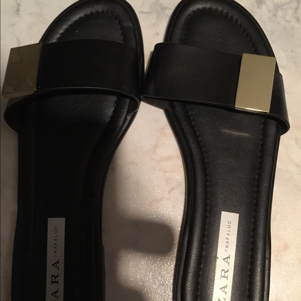 Zara Slides