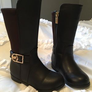 Toddler girls size 7 Michael Kor boots