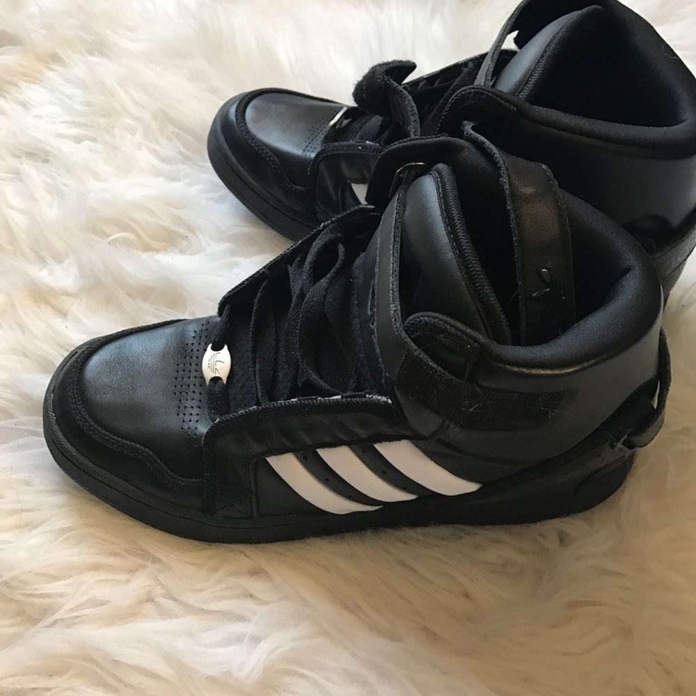 CUSTOM high top women's adidas size 7M