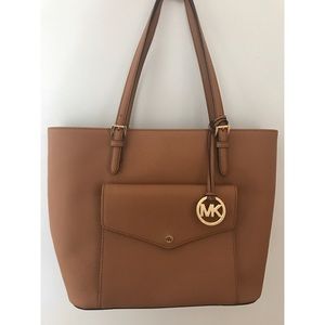 Michael Kors Large Jet Set Pocket Tote