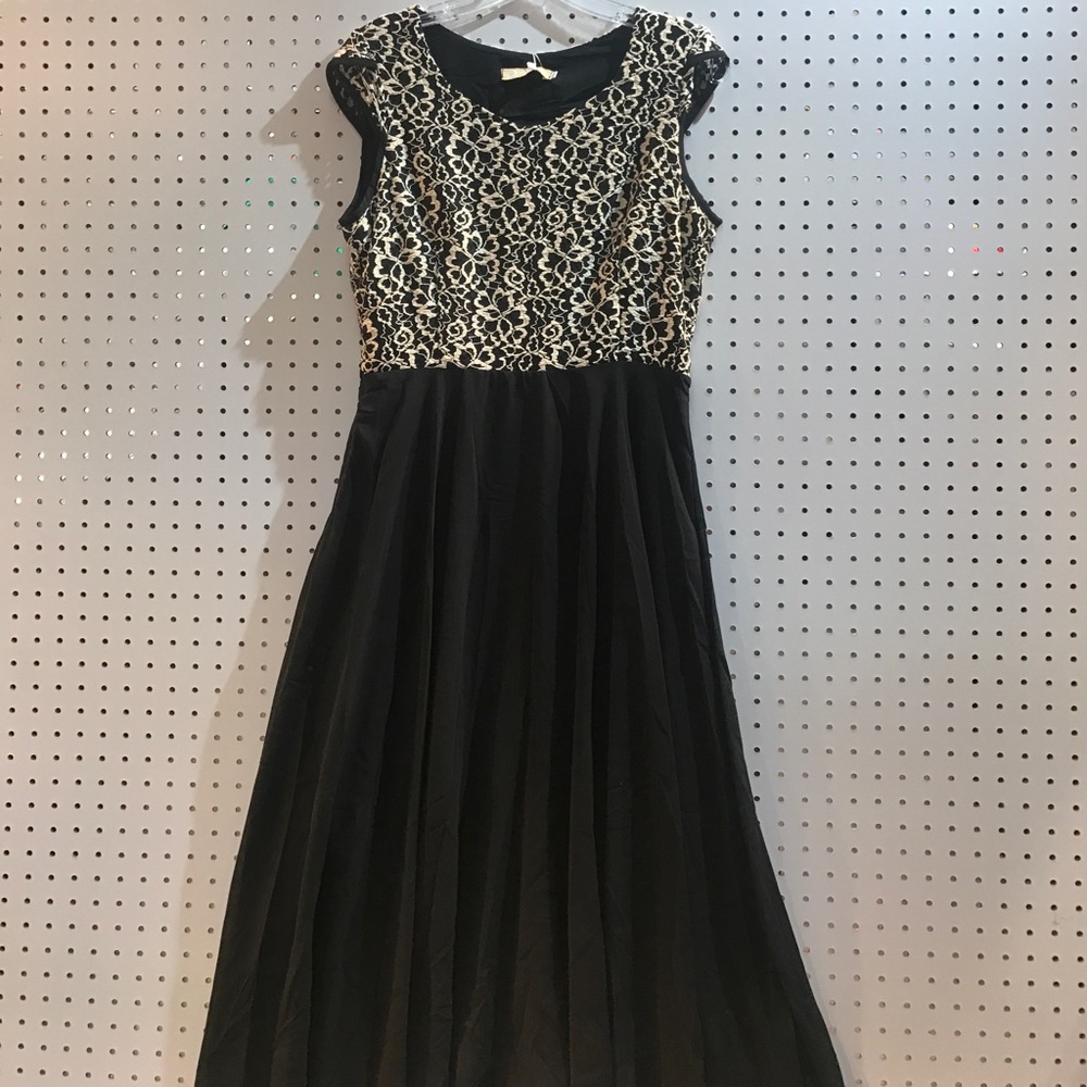 NWT Nixi Dress