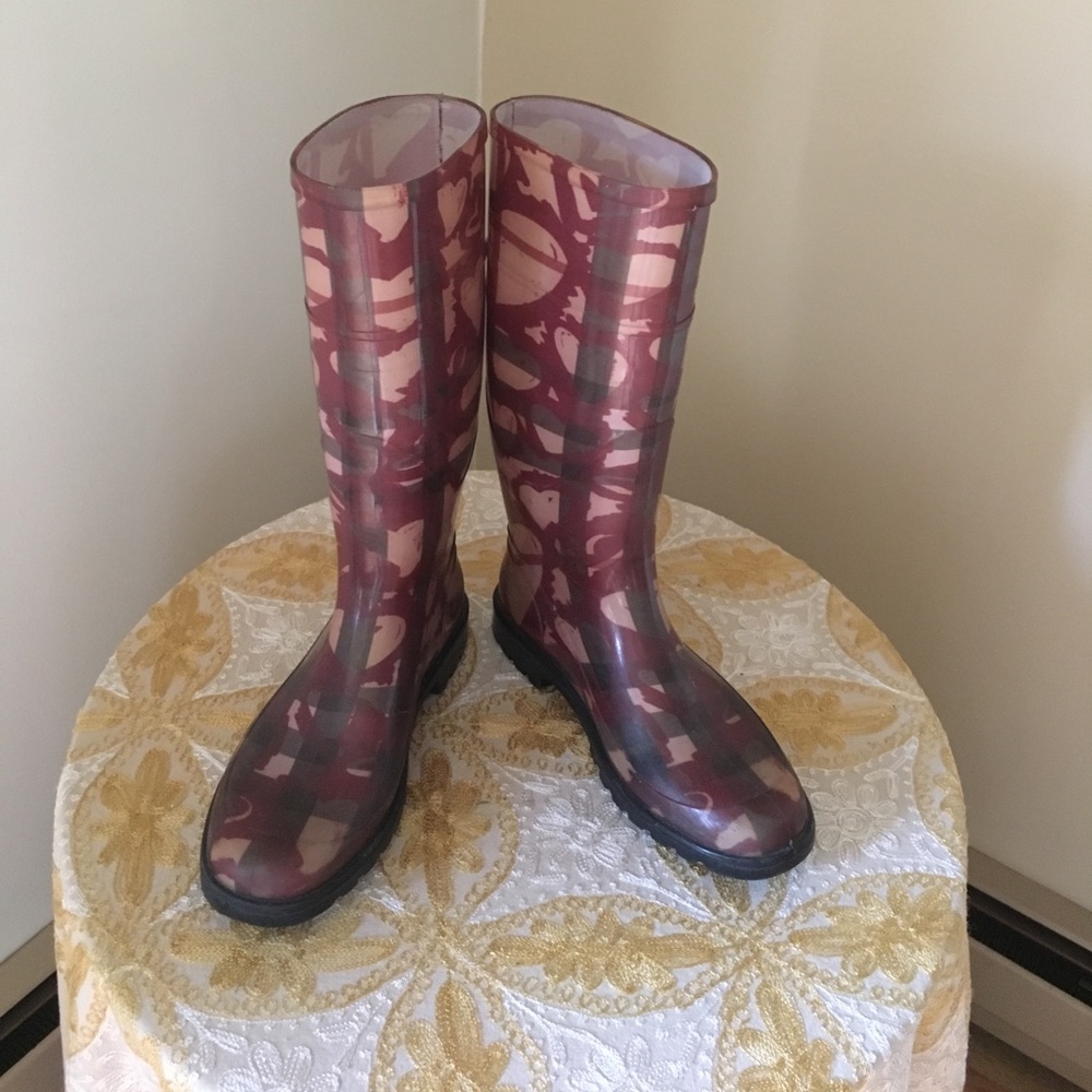 Authentic Burberry rain boots