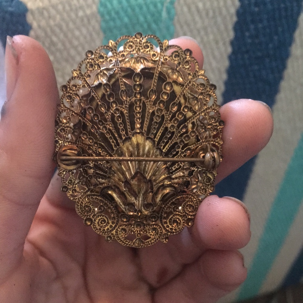 Pin - Picture 2 of 2