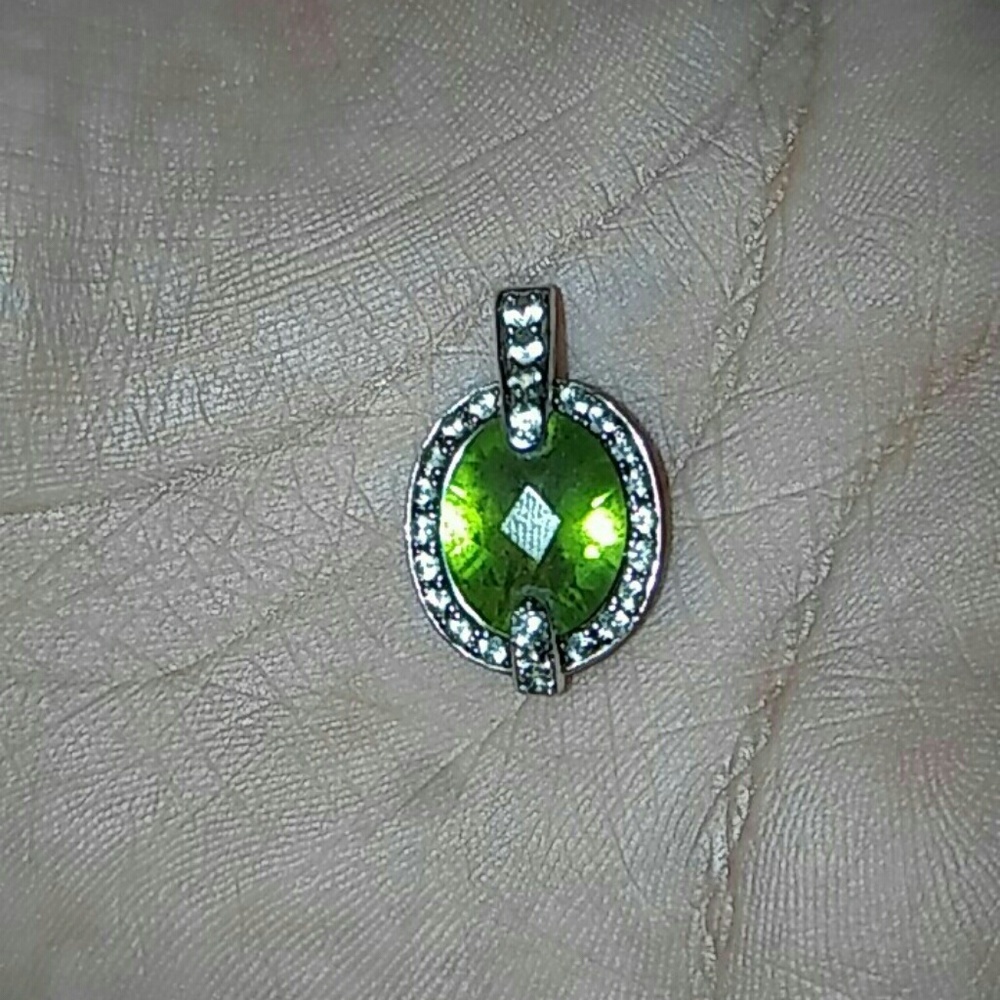 Green amethyst stone pendant