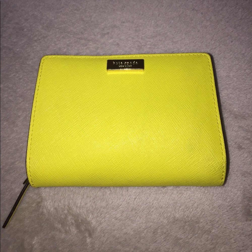 🍋 Kate Spade Wallet