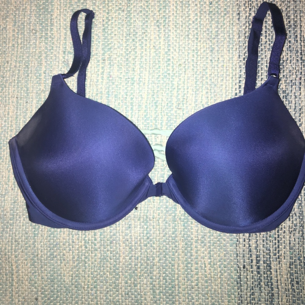 Navy VS front clasp, back detail bra