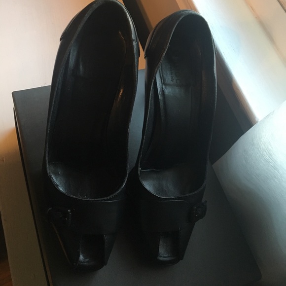 GUCCI 100% Authentic Peep Toe Pumps - Picture 6 of 8