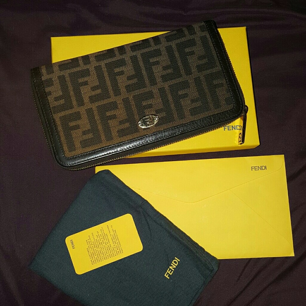 Fendi wallet