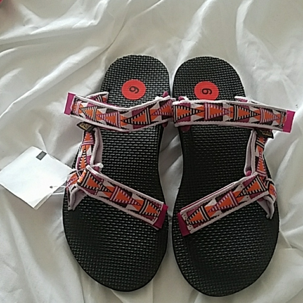 NEW Teva Universal Slide Sandal