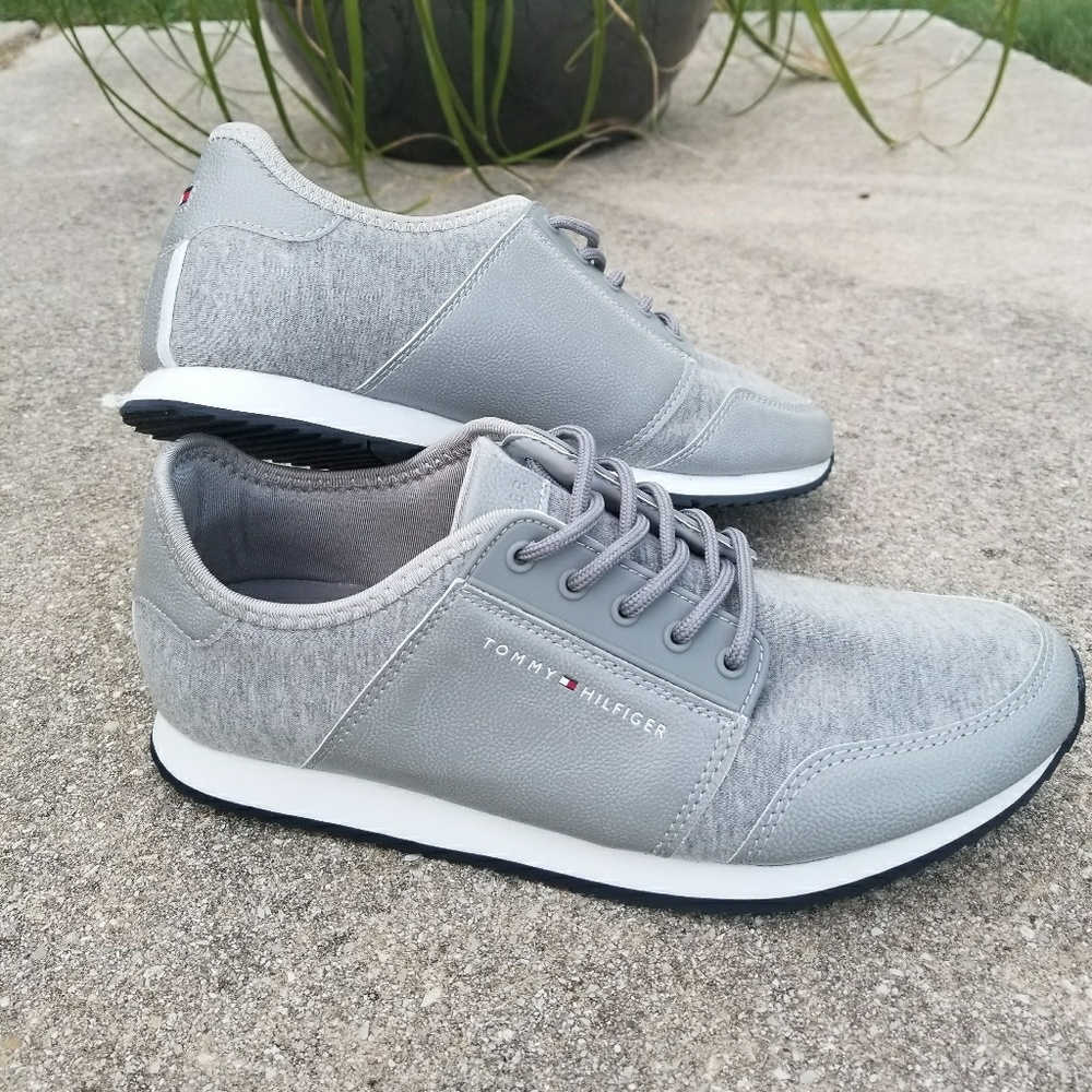 Tommy Hilfiger Mallie Fashion Sneakers NWOT