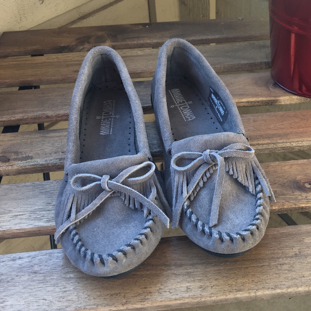 7 Minnetonka Grey Suede Kilty Hardsole Moccasins