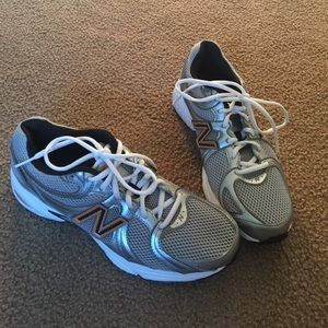 Men's new balance 470 running shoes. Size 7