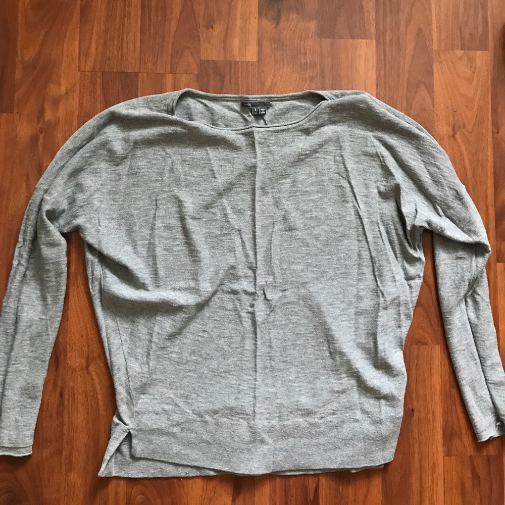 Vince grey sweater