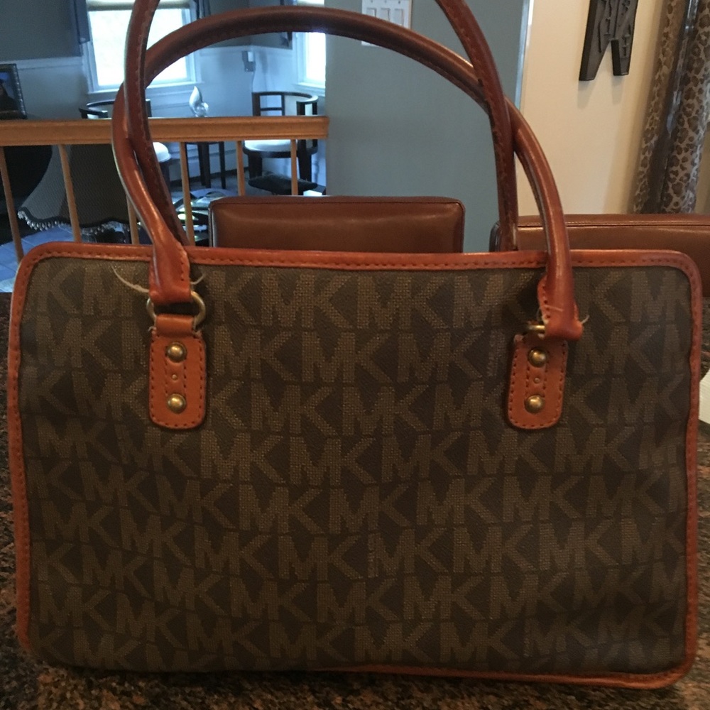 Michael Kors handbag. Authentic.
