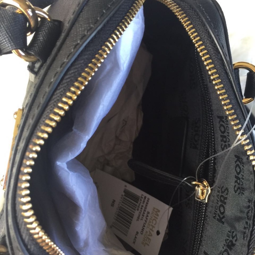 MICHAEL KORS SAFFIANO SATCHEL CROSSBODY - Picture 5 of 6