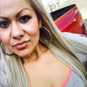 Meet your Posher, Sophia