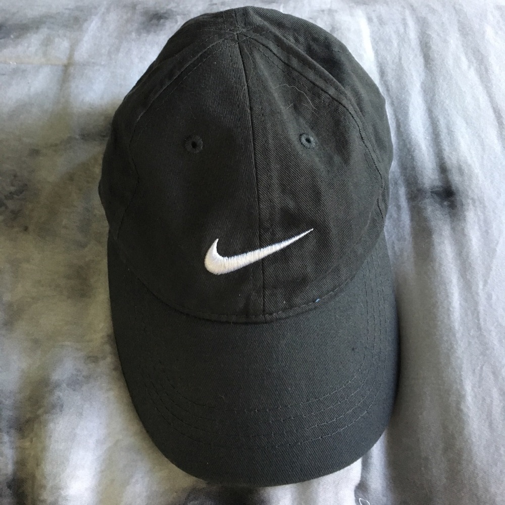 Nike dad hat