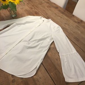 Woman's 100% cotton bell sleeve button up shirt